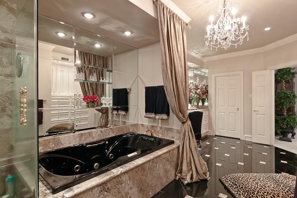 Sugar Land, Texas, 77479, United States, 6 Bedrooms Bedrooms, ,9 BathroomsBathrooms,Residential,Active,1970925