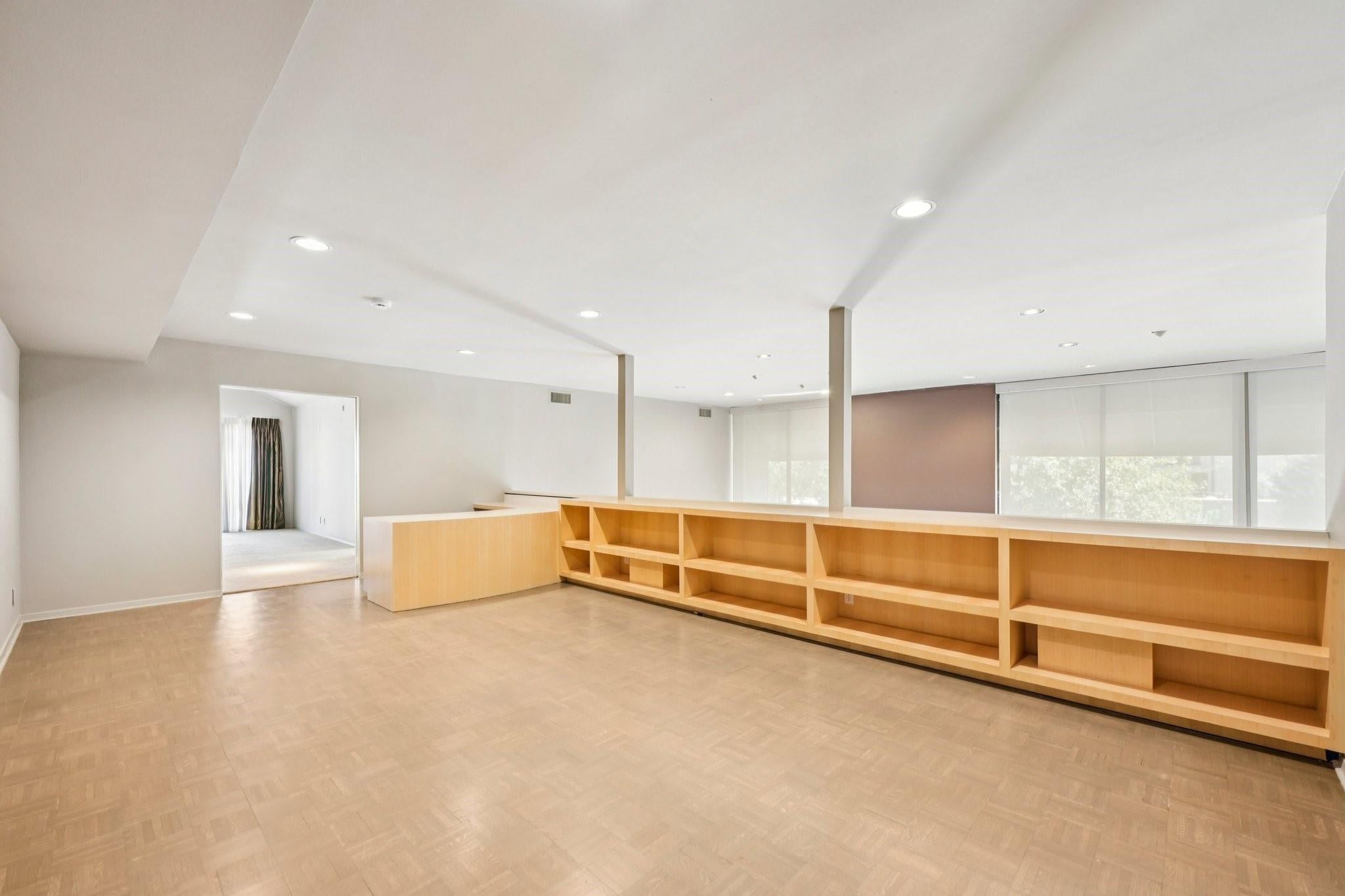 Houston, Texas, 77027, United States, 3 Bedrooms Bedrooms, ,4 BathroomsBathrooms,Residential,Active,1969670