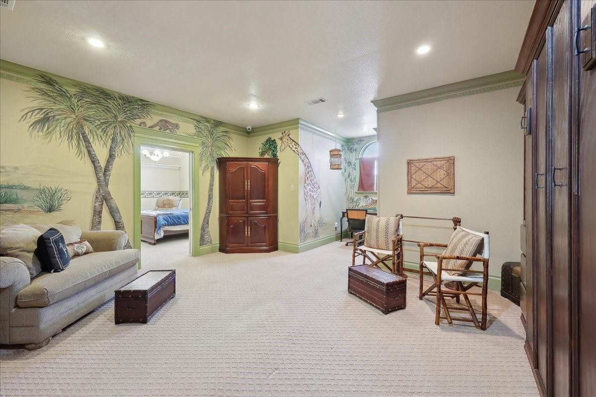 Beaumont, Texas, 77707, United States, 6 Bedrooms Bedrooms, ,10 BathroomsBathrooms,Residential,Active,1862916