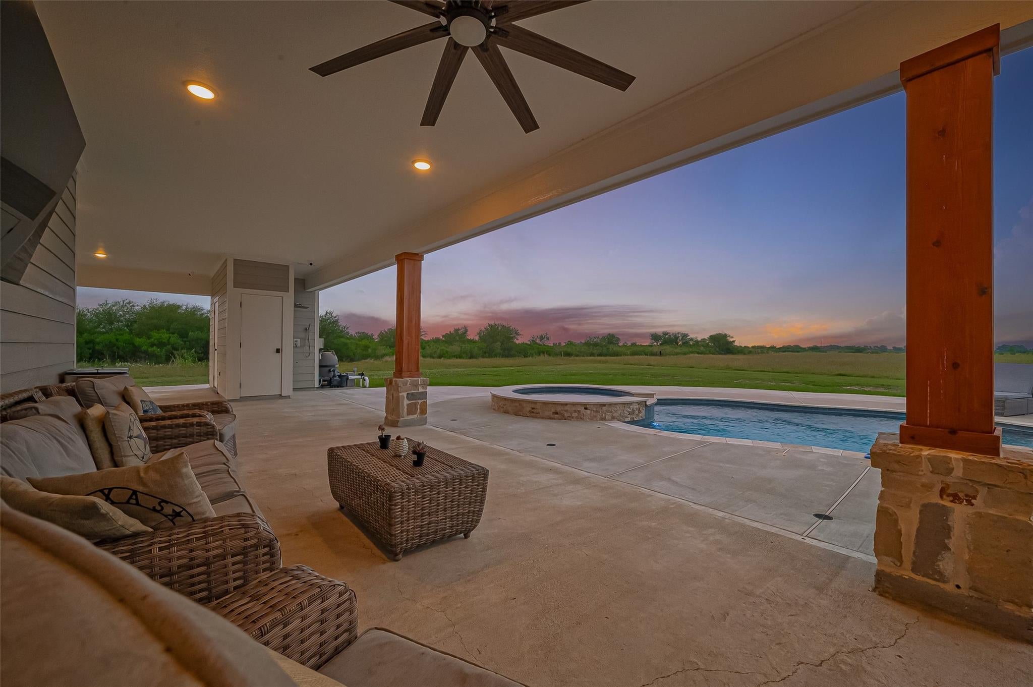 Guy, Texas, 77444, United States, 3 Bedrooms Bedrooms, ,3 BathroomsBathrooms,Residential,Active,1828702