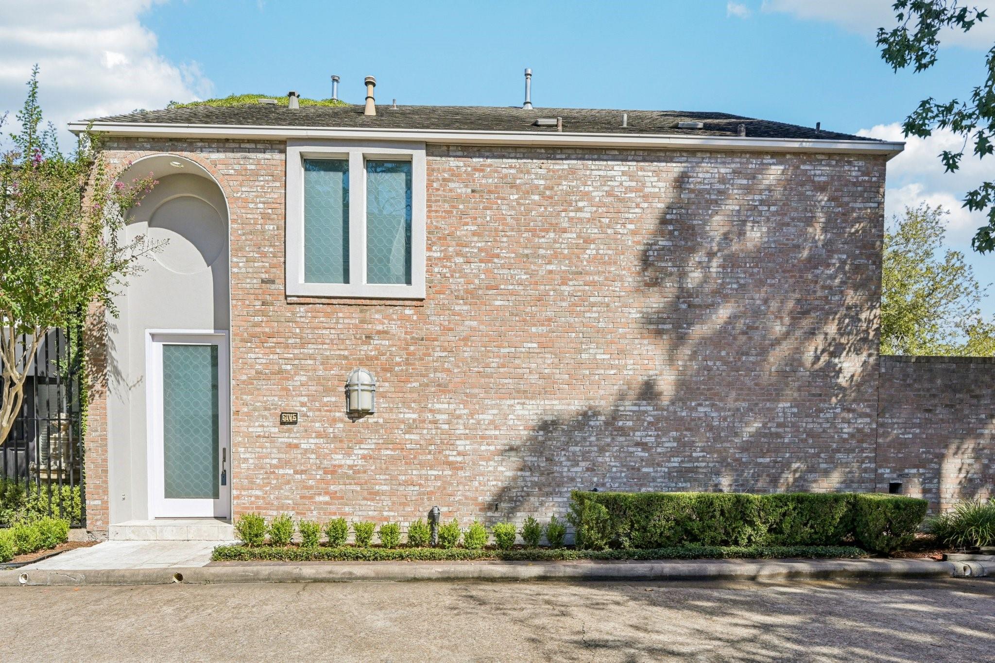 Houston, Texas, 77027, United States, 3 Bedrooms Bedrooms, ,4 BathroomsBathrooms,Residential,Active,1969670