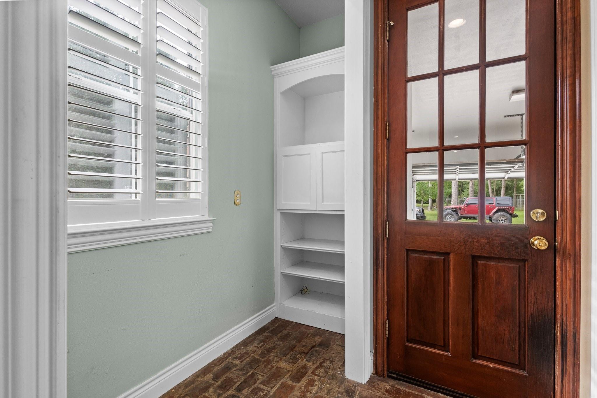 Winnie, Texas, 77665, United States, 3 Bedrooms Bedrooms, ,4 BathroomsBathrooms,Residential,Active,2009857