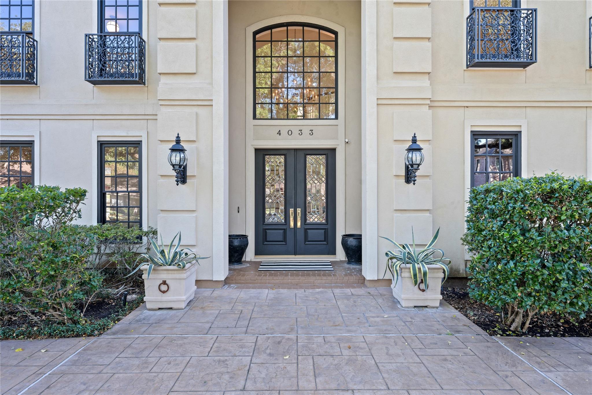 Houston, Texas, 77027, United States, 4 Bedrooms Bedrooms, ,5 BathroomsBathrooms,Residential,Active,1973647