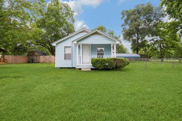 110 MAPLEWOOD ST, DAYTON, TX 77535 - Image 1