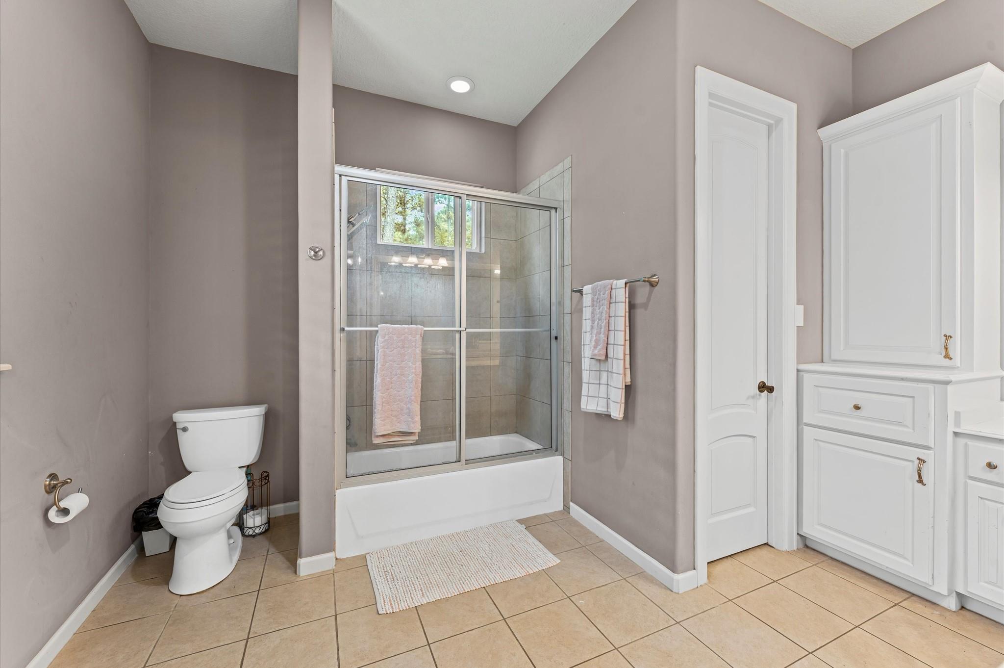 Magnolia, Texas, 77354, United States, 4 Bedrooms Bedrooms, ,5 BathroomsBathrooms,Residential,Active,1903221