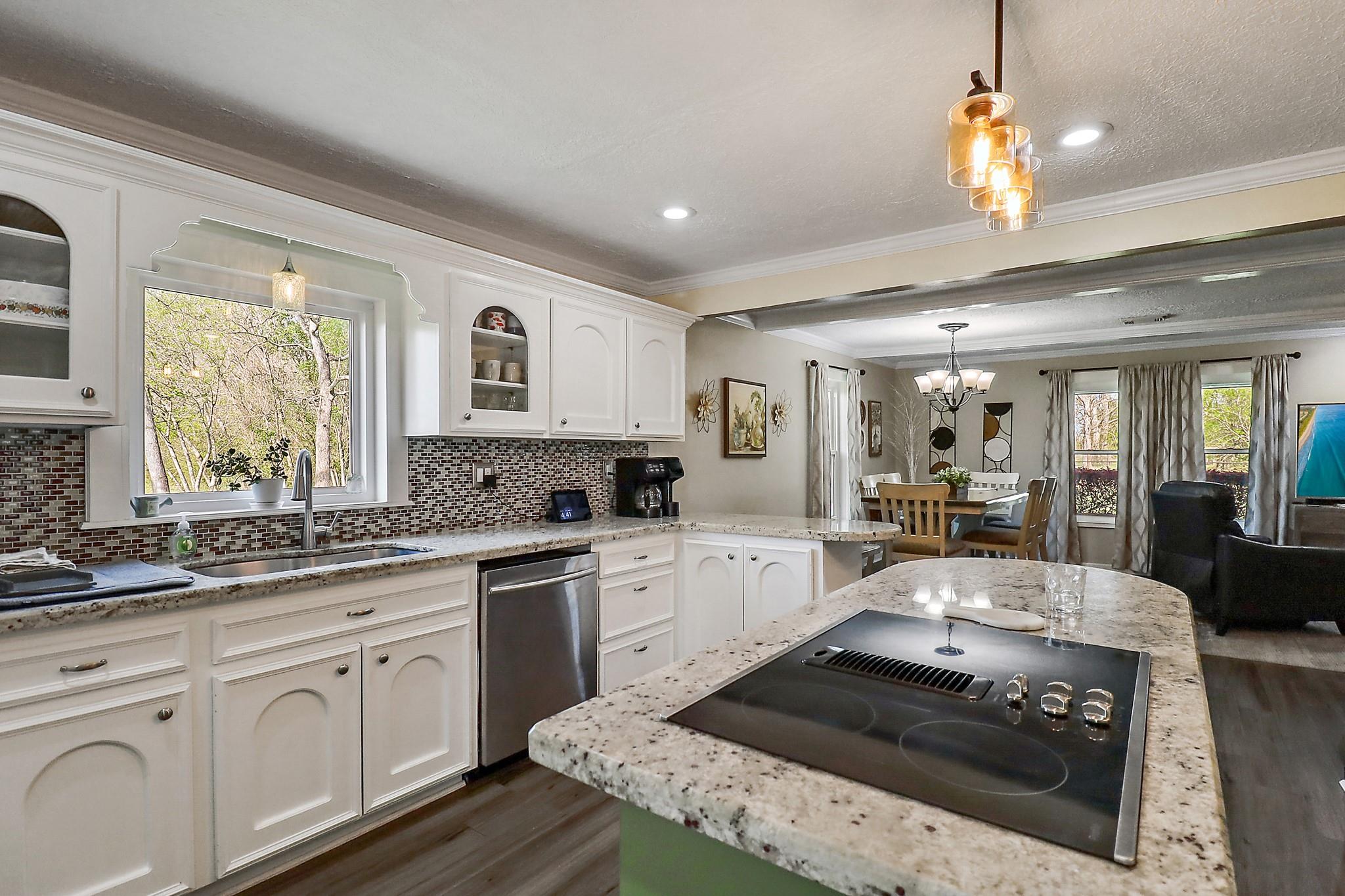 Crosby, Texas, 77532, United States, 4 Bedrooms Bedrooms, ,2 BathroomsBathrooms,Residential,Active,2003559