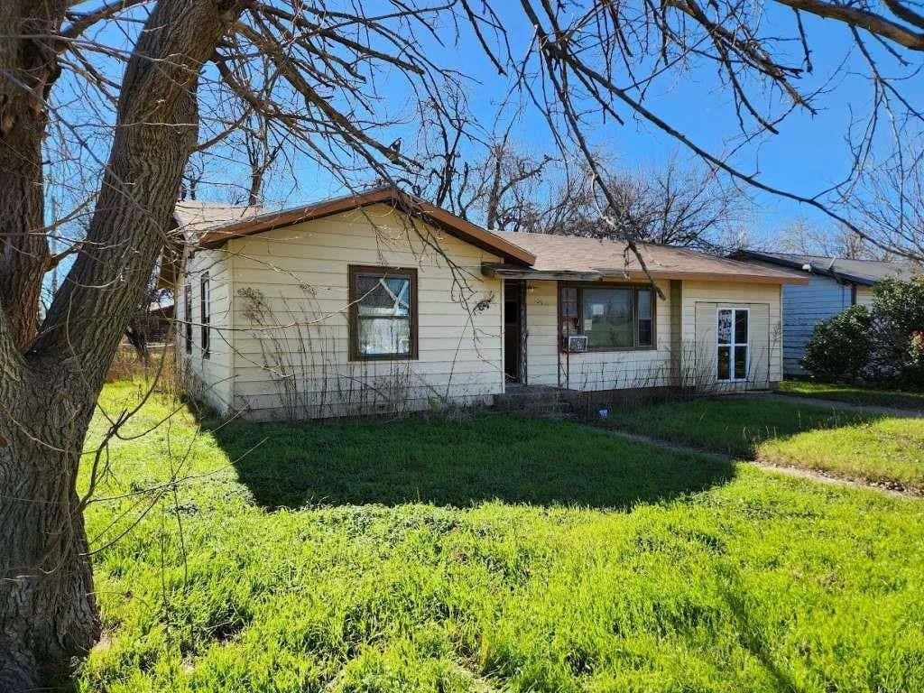 1109 3RD STREET, KNOX CITY, TX 79529, photo 1 of 11