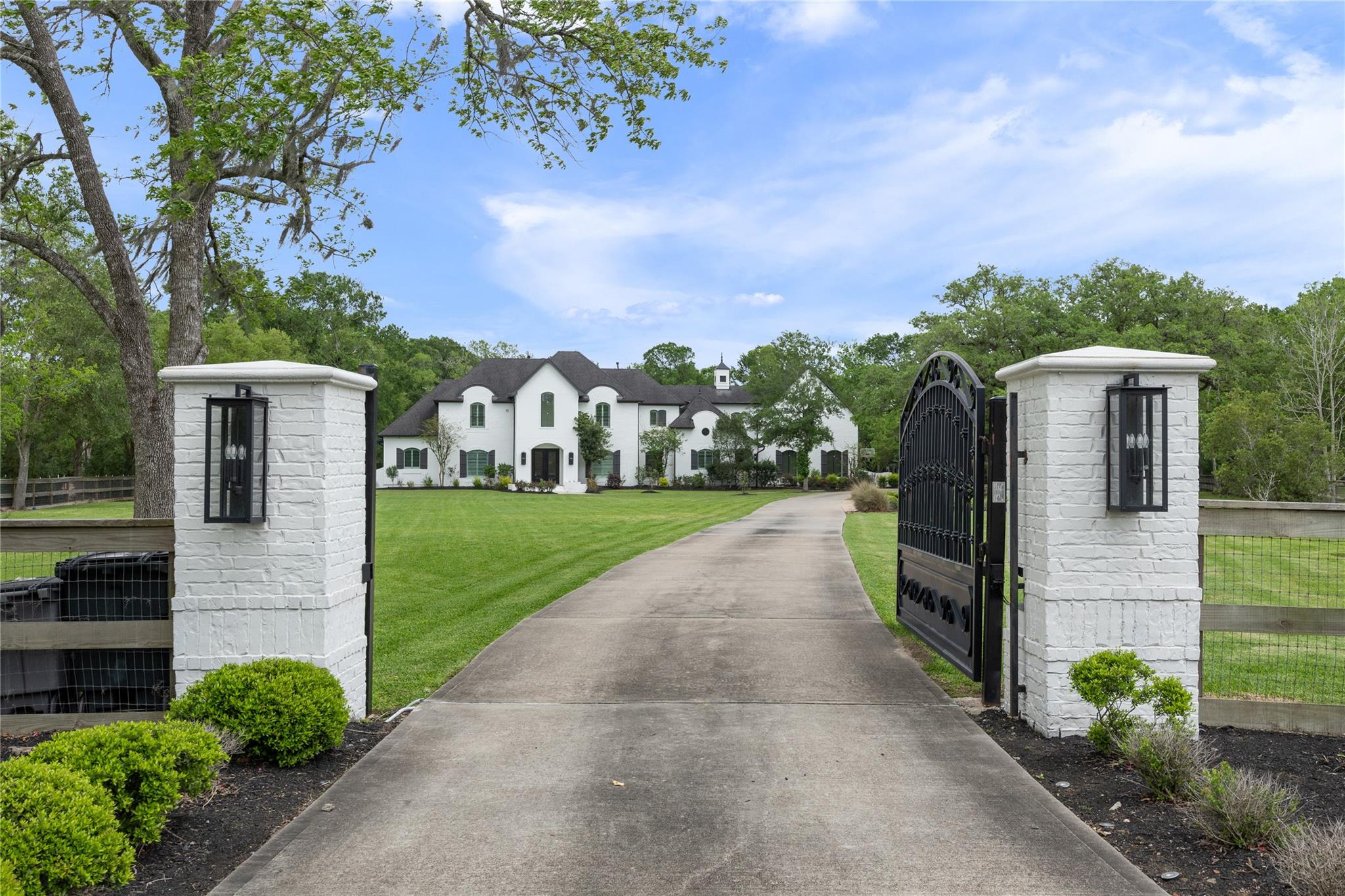 Missouri City, Texas, 77459, United States, 5 Bedrooms Bedrooms, ,6 BathroomsBathrooms,Residential,Active,1953420