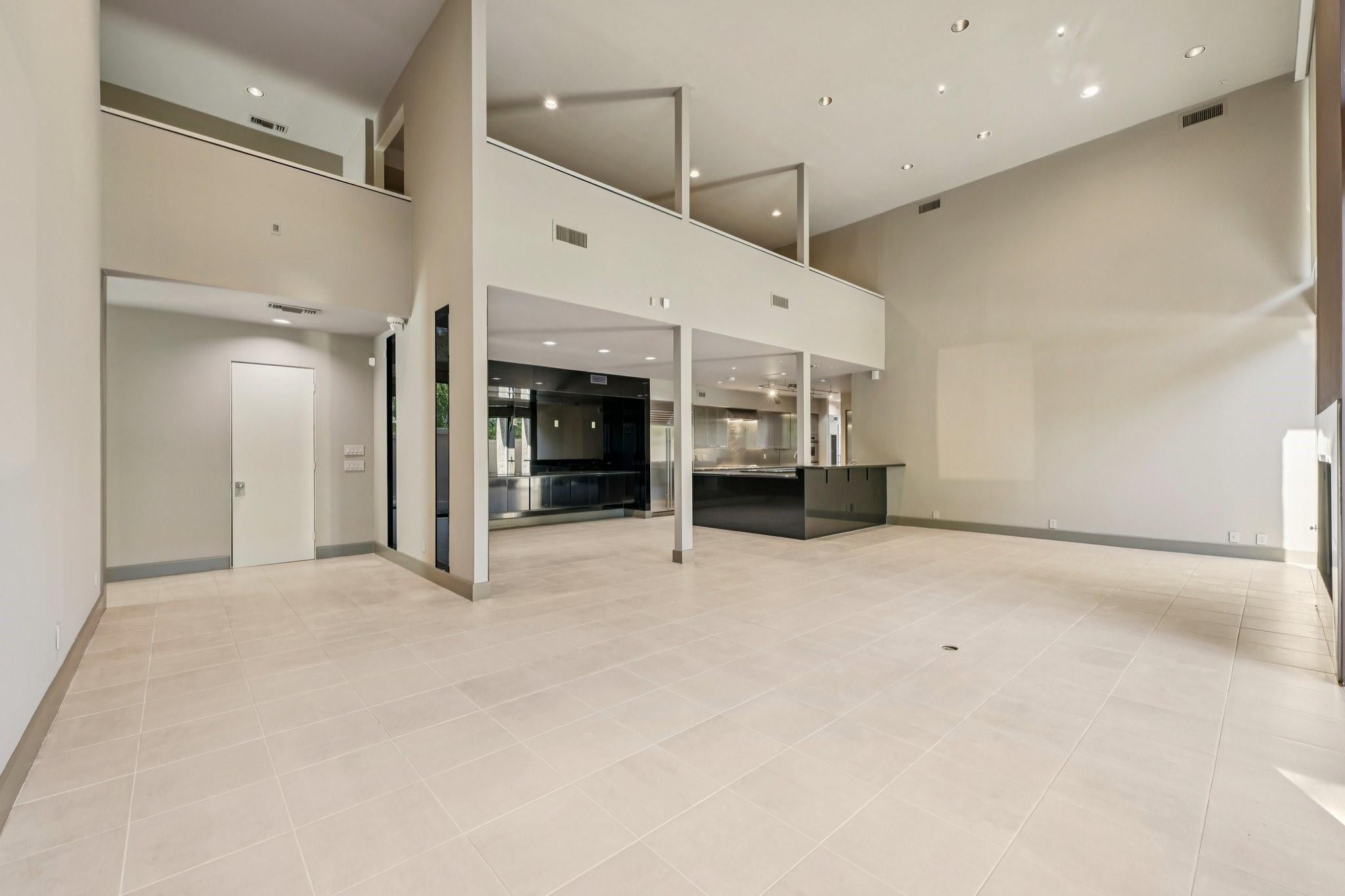 Houston, Texas, 77027, United States, 3 Bedrooms Bedrooms, ,4 BathroomsBathrooms,Residential,Active,1969670