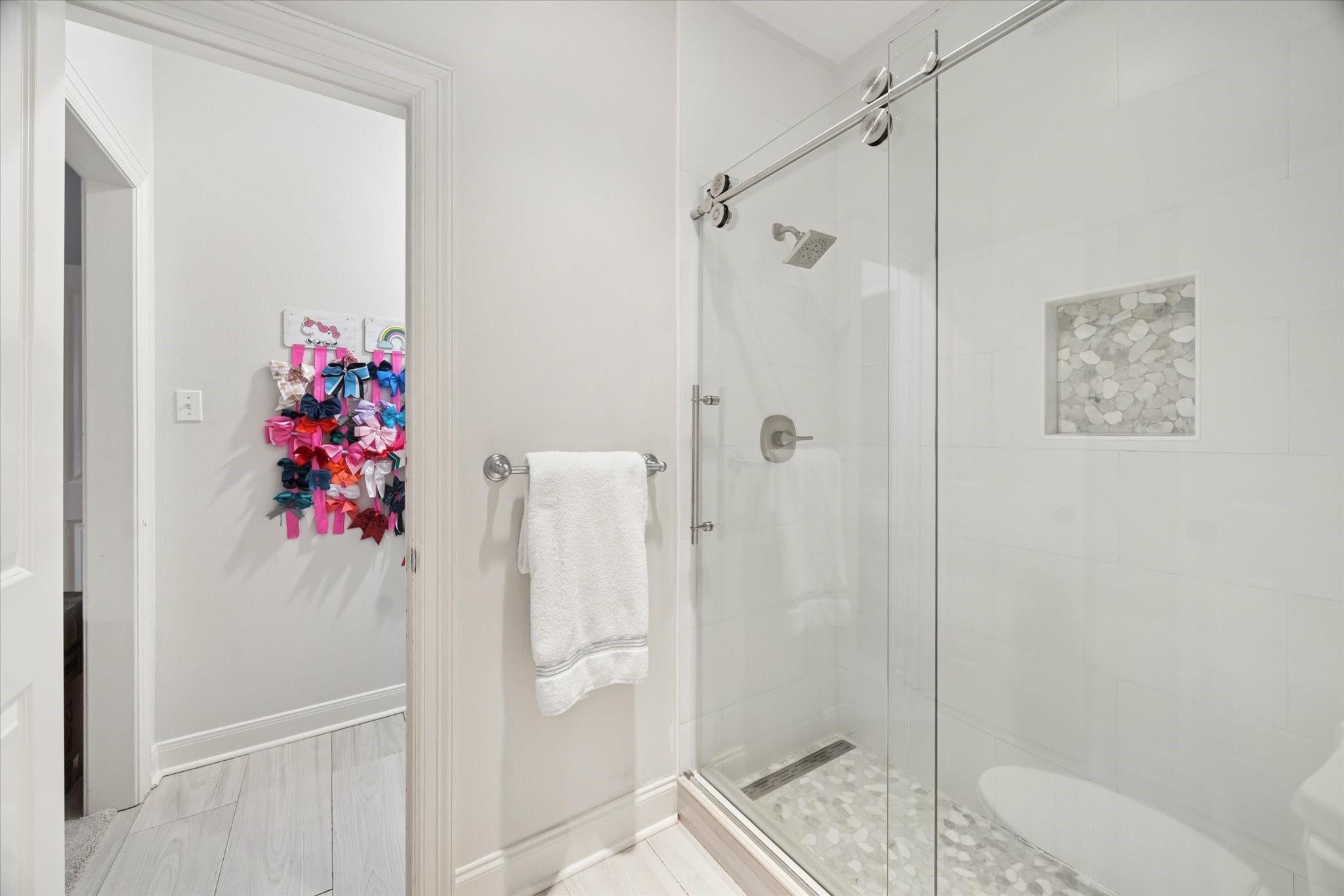 The Woodlands, Texas, 77382, United States, 4 Bedrooms Bedrooms, ,5 BathroomsBathrooms,Residential,Active,1989781