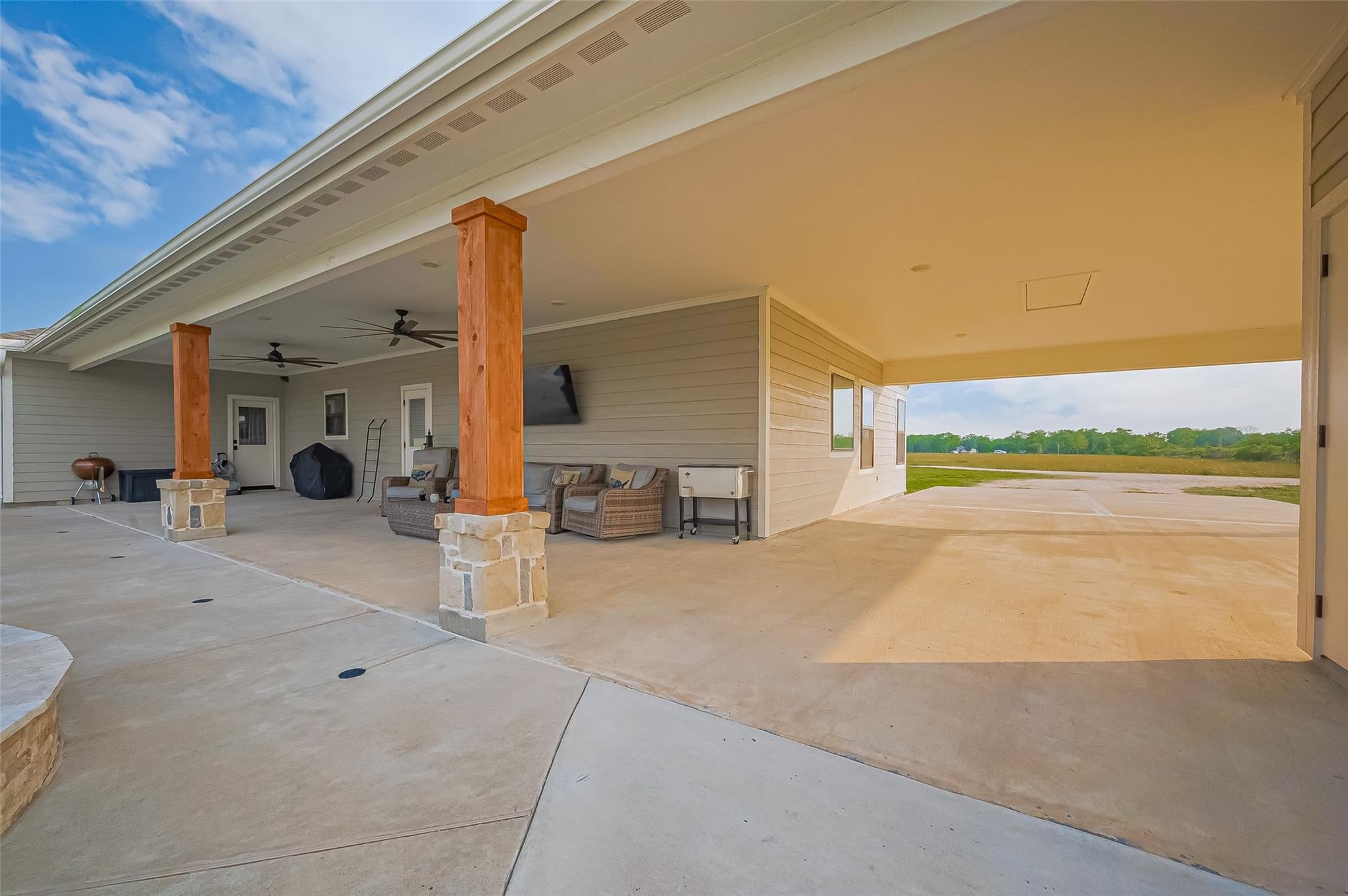 Guy, Texas, 77444, United States, 3 Bedrooms Bedrooms, ,3 BathroomsBathrooms,Residential,Active,1828702