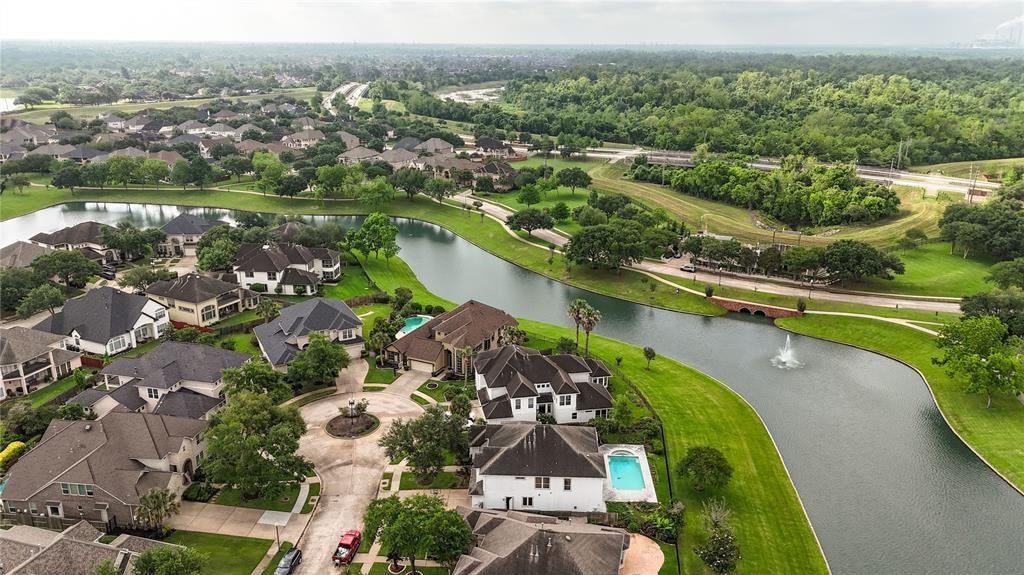 Sugar Land, Texas, 77479, United States, 5 Bedrooms Bedrooms, ,5 BathroomsBathrooms,Residential,Active,2007093