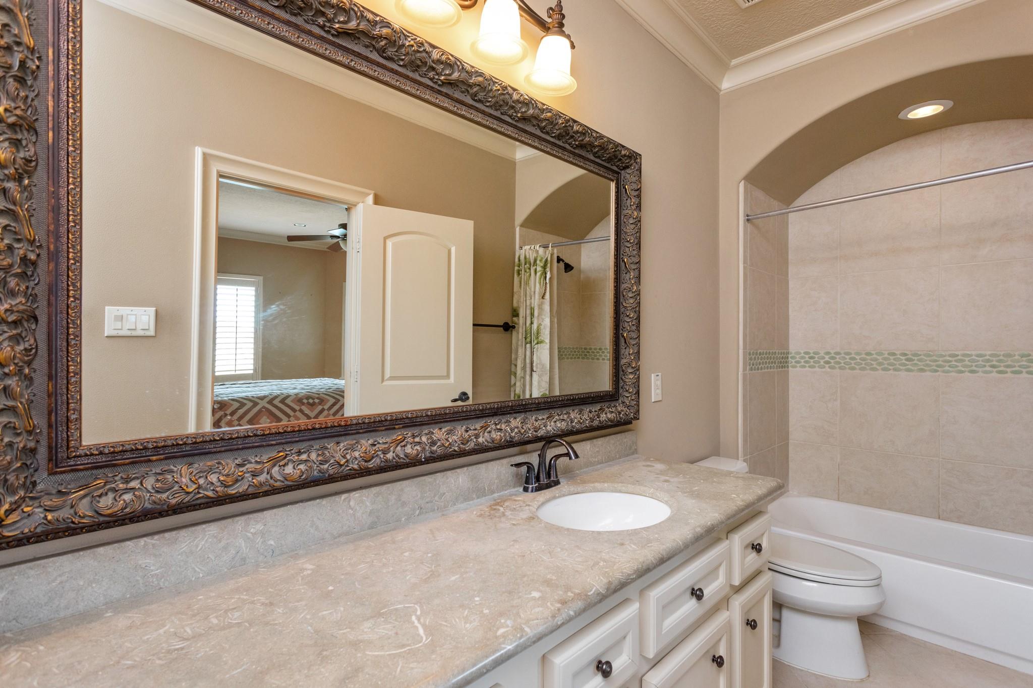 Sugar Land, Texas, 77479, United States, 6 Bedrooms Bedrooms, ,8 BathroomsBathrooms,Residential,Active,1933716