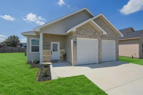 4510 STARLING DR, BAY CITY, TX 77414, photo 3 of 30