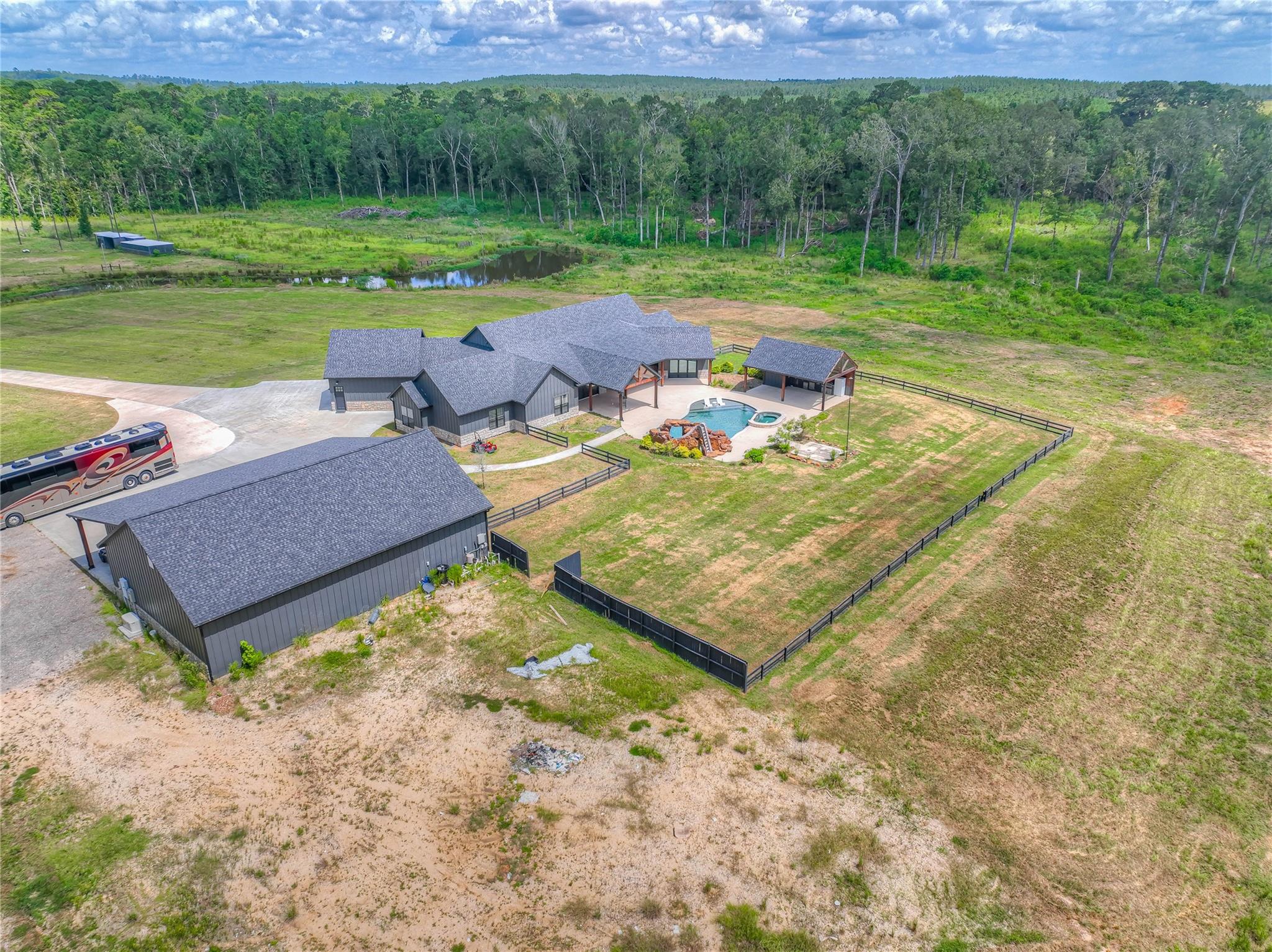 Livingston, Texas, 77351, United States, 5 Bedrooms Bedrooms, ,6 BathroomsBathrooms,Residential,Active,1905360