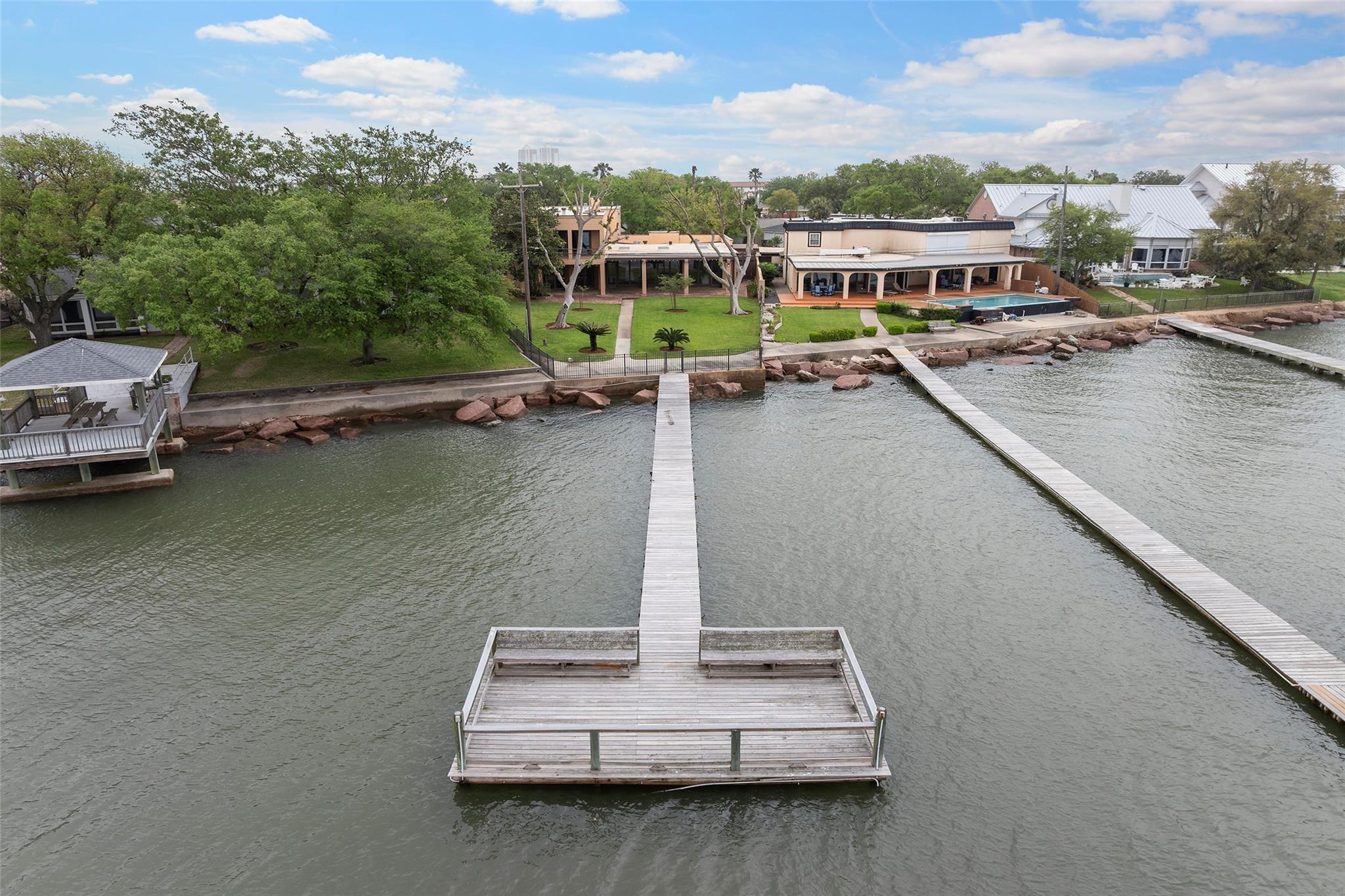 Galveston, Texas, 77550, United States, 4 Bedrooms Bedrooms, ,6 BathroomsBathrooms,Residential,Active,1905067