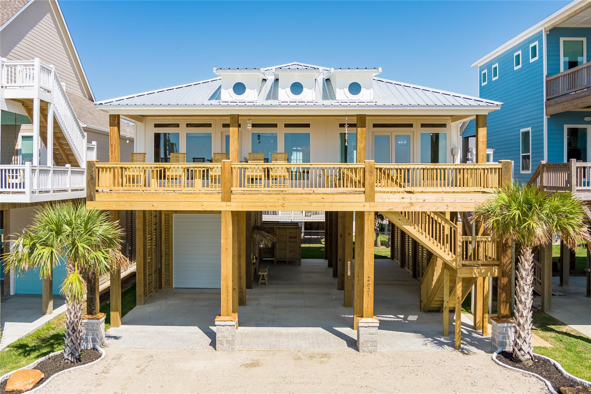 Crystal Beach, Texas, 77650, United States, 4 Bedrooms Bedrooms, ,3 BathroomsBathrooms,Residential,Active,1944100