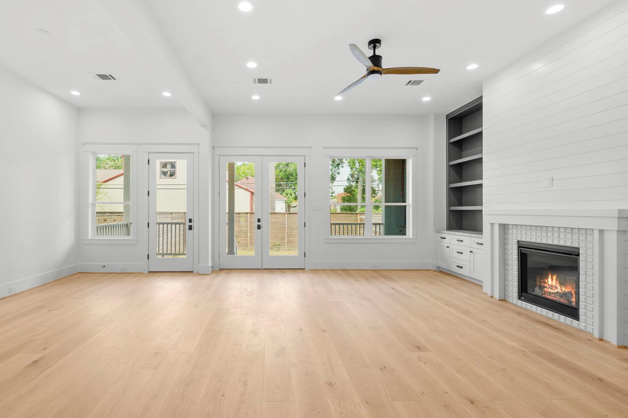 Houston, Texas, 77008, United States, 4 Bedrooms Bedrooms, ,4 BathroomsBathrooms,Residential,Active,2007981