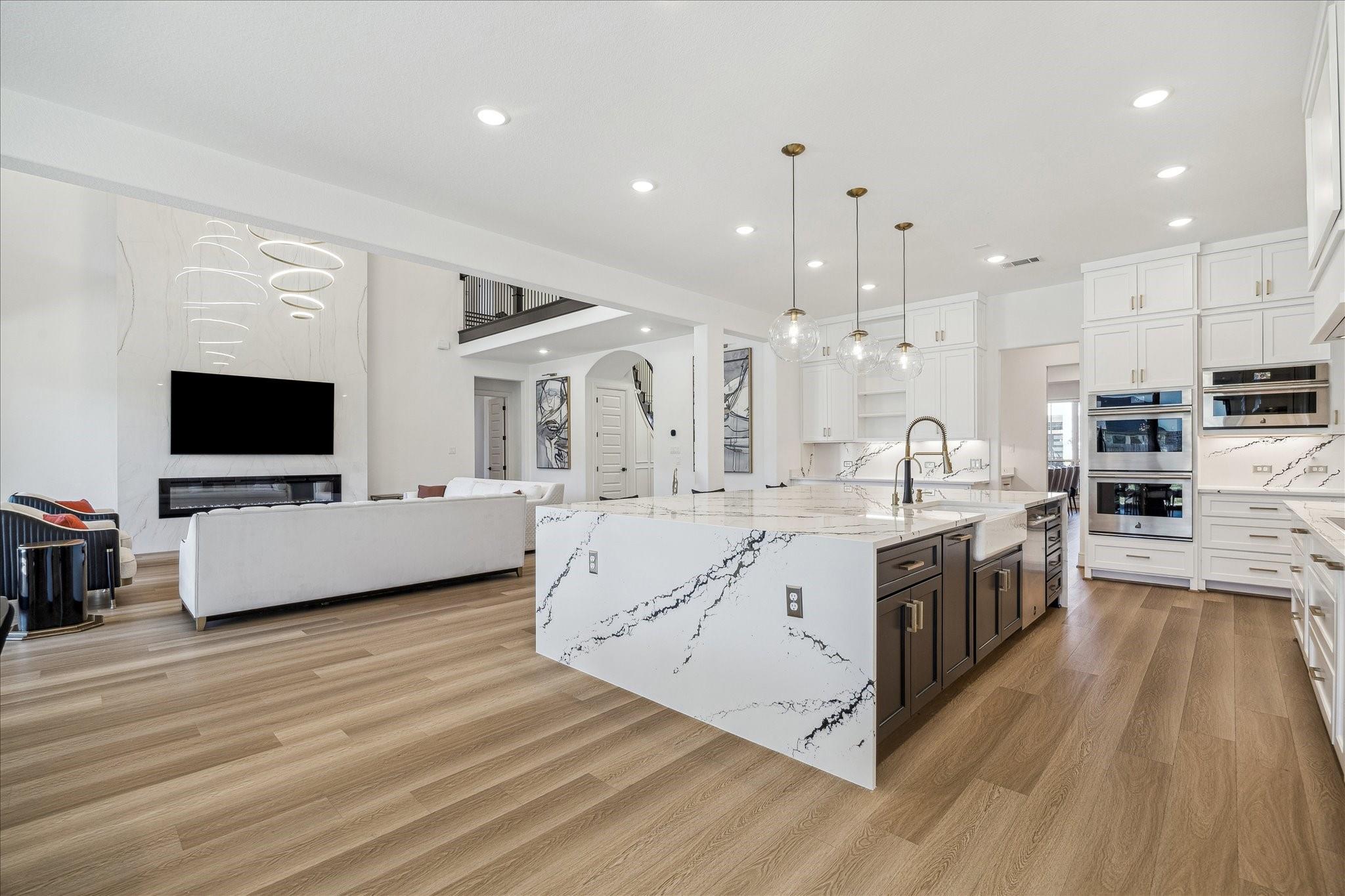 Sugar Land, Texas, 77459, United States, 5 Bedrooms Bedrooms, ,6 BathroomsBathrooms,Residential,Active,2012474