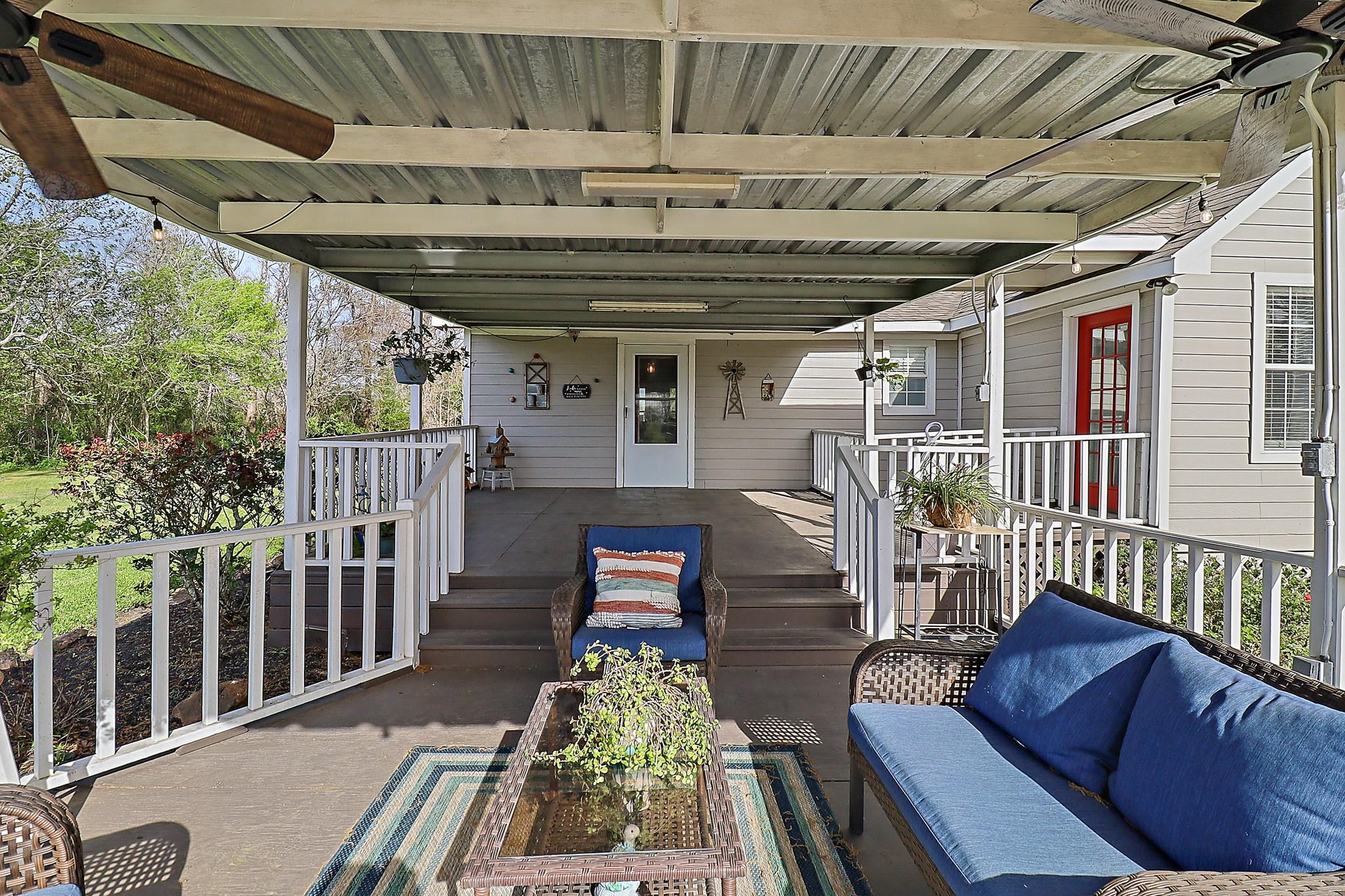 Crosby, Texas, 77532, United States, 4 Bedrooms Bedrooms, ,2 BathroomsBathrooms,Residential,Active,2003559