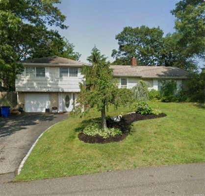 152 SWAN LAKE DR, PATCHOGUE, NY 11772 - Image 1