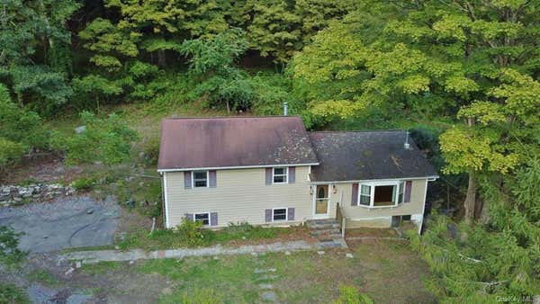 50 WICCOPEE RD, PUTNAM VALLEY, NY 10579 - Image 1