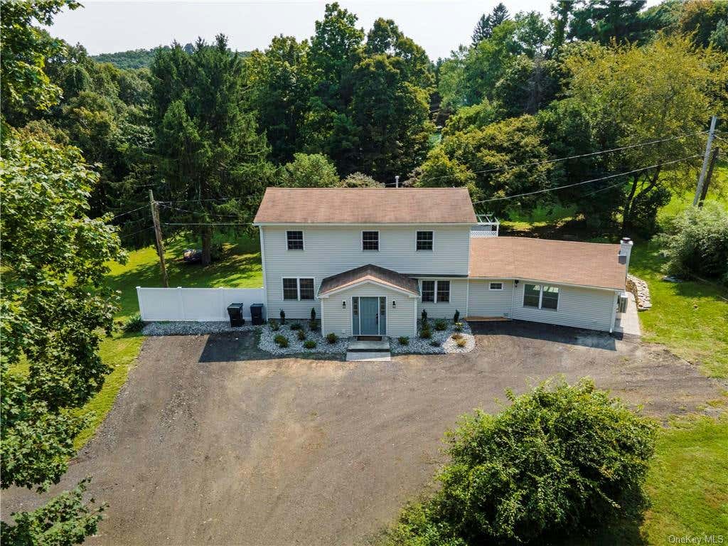 24 M AND M LN, MAHOPAC, NY 10541, photo 1 of 35