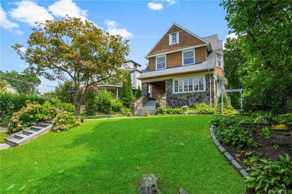 123 BEAUFORT PL, NEW ROCHELLE, NY 10801 - Image 1