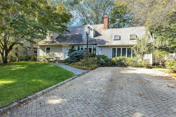 250 LOCUST LN, ROSLYN HEIGHTS, NY 11577 - Image 1