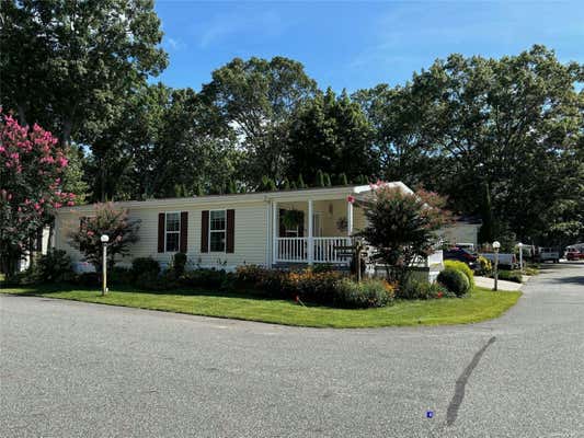 1661 OLD COUNTRY RD, RIVERHEAD, NY 11901 - Image 1