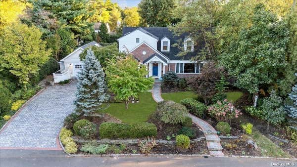 32 THORNWOOD LN, ROSLYN HEIGHTS, NY 11577 - Image 1