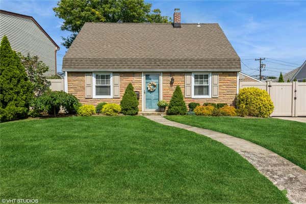 37 CRAG LN, LEVITTOWN, NY 11756 - Image 1