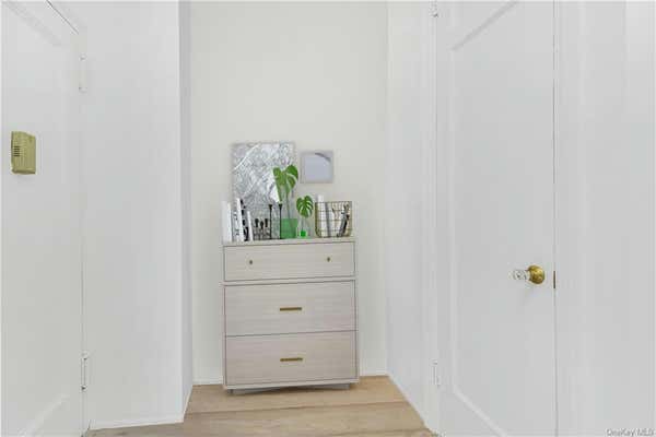 4410 CAYUGA AVE APT 4B, BRONX, NY 10471, photo 3 of 9