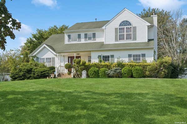 111 VISTA LN, MANORVILLE, NY 11949 - Image 1