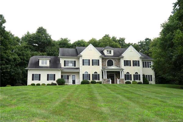 19 PARKVIEW CIR, CARMEL, NY 10512 - Image 1