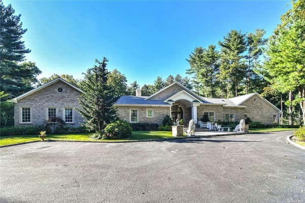 23 BROOKVILLE RD, GLEN HEAD, NY 11545 - Image 1