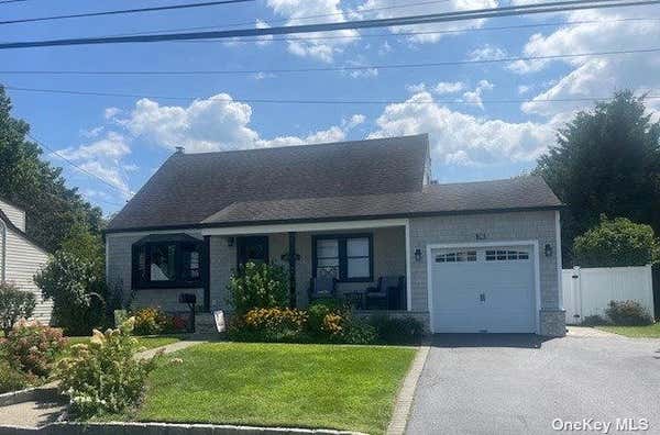 76 TREMONT RD, LINDENHURST, NY 11757 - Image 1