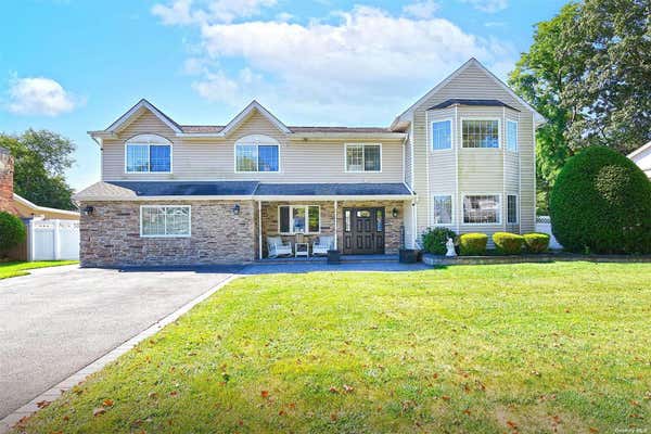 33 STONYWOOD DR, COMMACK, NY 11725 - Image 1