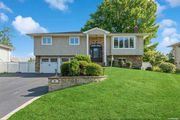 91 HARVEST LN, COMMACK, NY 11725 - Image 1