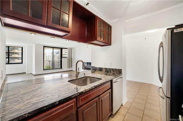 25 ROCKLEDGE AVE APT 1009, WHITE PLAINS, NY 10601 - Image 1