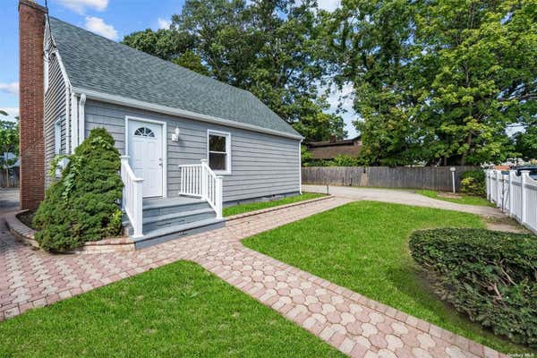 33 WAGNER AVE, ROOSEVELT, NY 11575 - Image 1