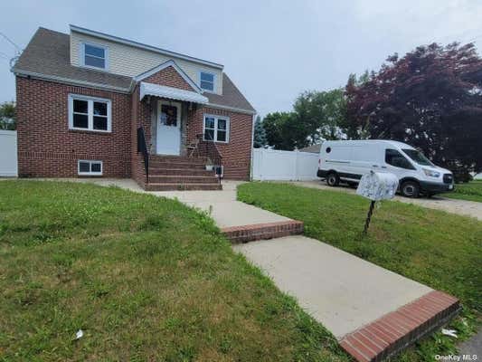 60 MERRITT ST, LINDENHURST, NY 11757 - Image 1