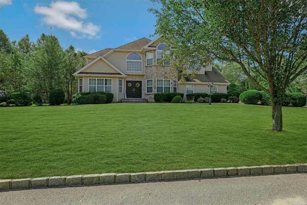 4 ARBORVITAE LN, MILLER PLACE, NY 11764 - Image 1