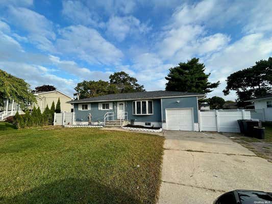 121 HARRISBURG ST, BAY SHORE, NY 11706 - Image 1