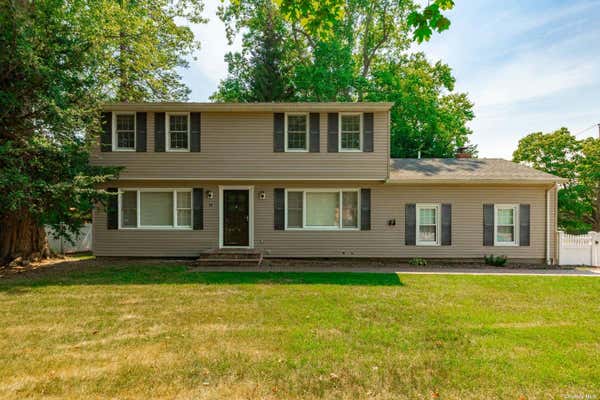 14 ELSMERE AVE, OAKDALE, NY 11769 - Image 1