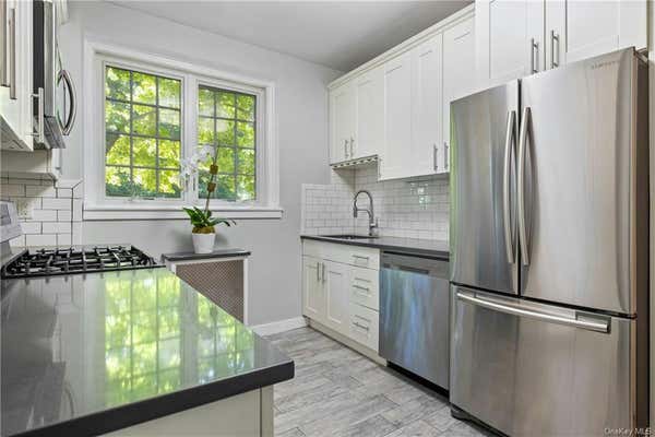 1 RIVERMERE APT 2F, BRONXVILLE, NY 10708, photo 3 of 16