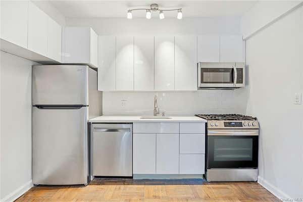 220 PELHAM RD APT 1L, NEW ROCHELLE, NY 10805 - Image 1