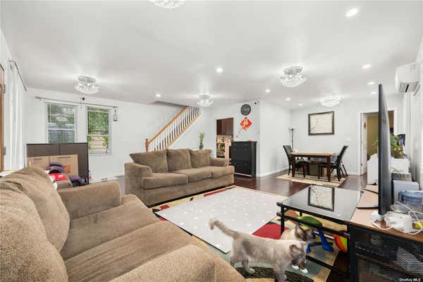 965 WASHINGTON ST, FRANKLIN SQUARE, NY 11010 - Image 1