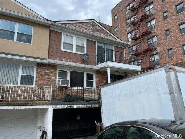 22-22 NEW HAVEN AVE, FAR ROCKAWAY, NY 11691, photo 1 of 9