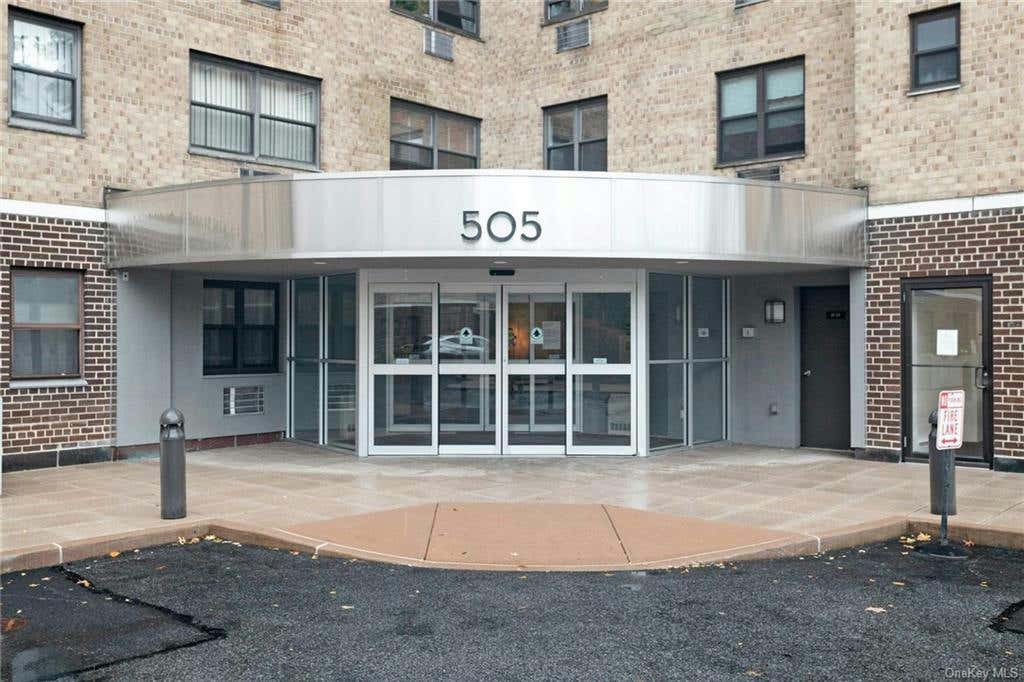 505 CENTRAL AVE APT 407, WHITE PLAINS, NY 10606, photo 1 of 29